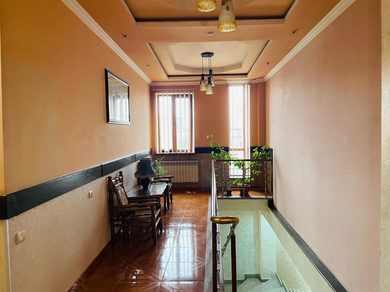 Aero Hotel Tour Armenia P'arak'ar Luaran gambar